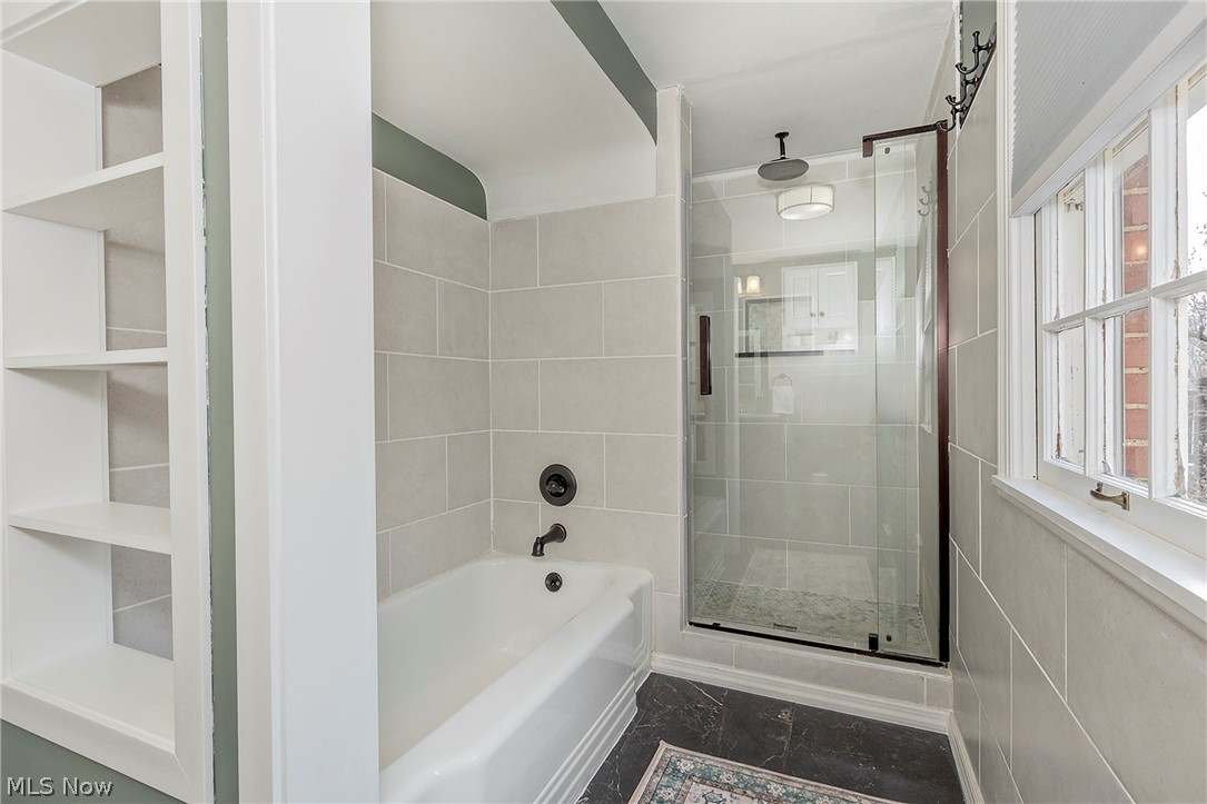 3874 Grenville Road University Heights OH 44118