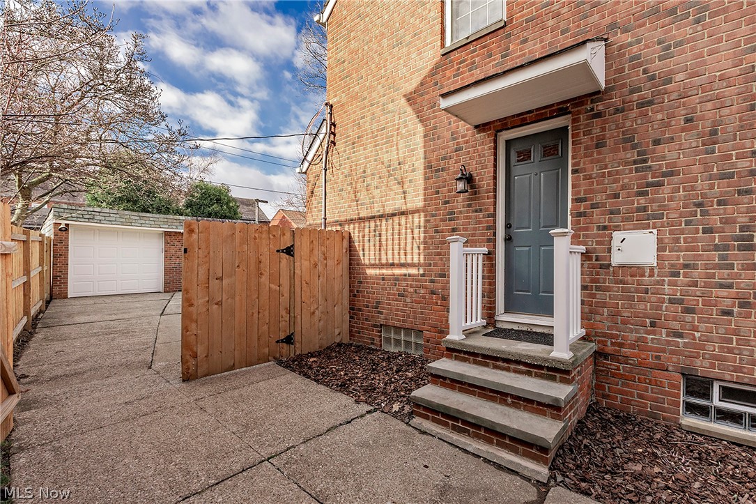 3874 Grenville Road University Heights OH 44118