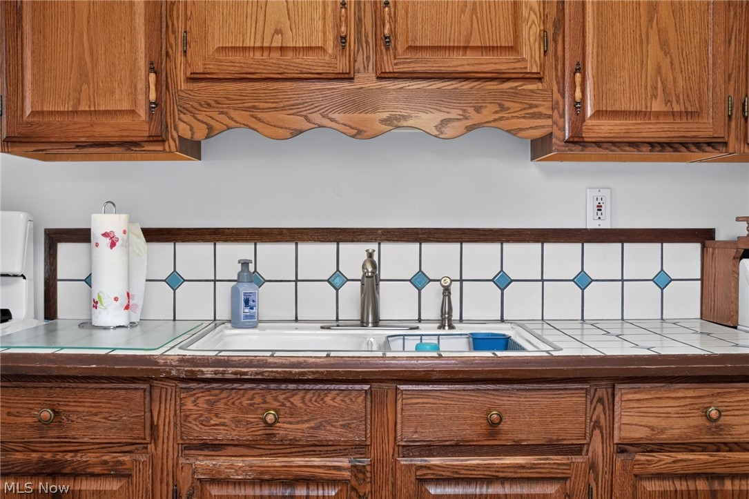 315 Morrison Street Geneva OH 44041