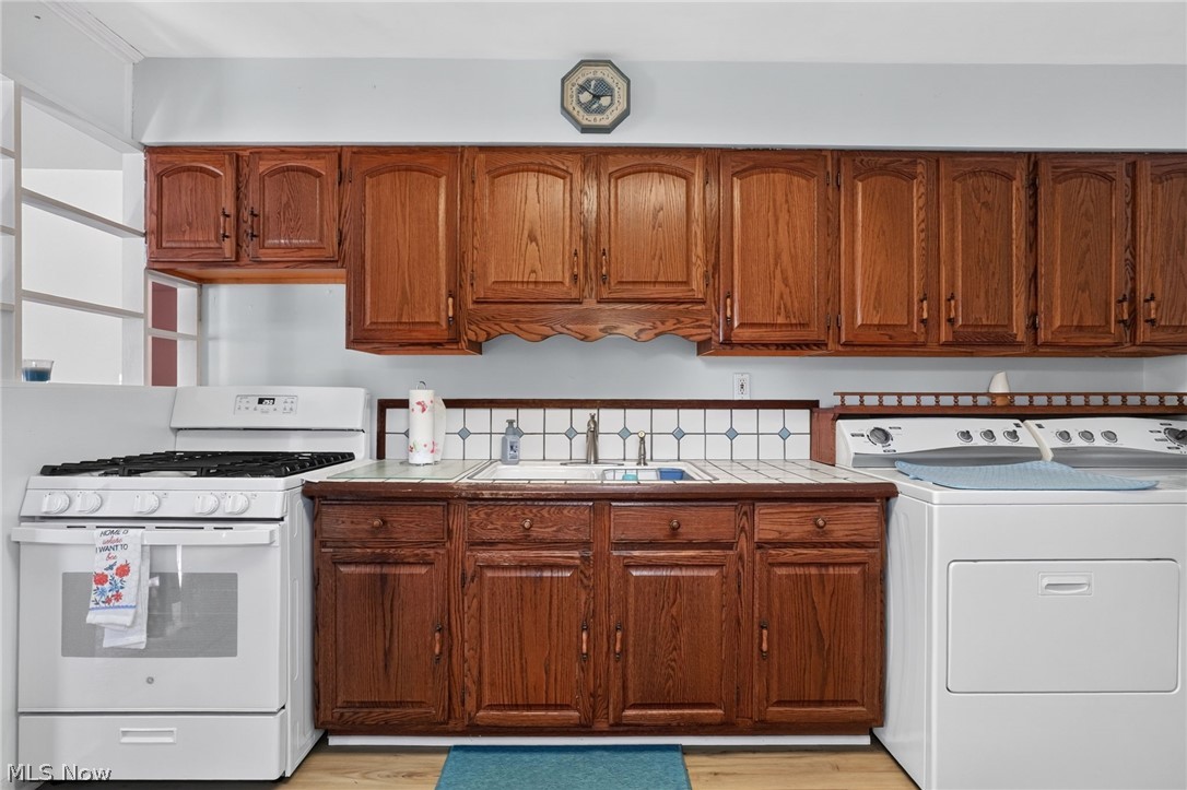 315 Morrison Street Geneva OH 44041