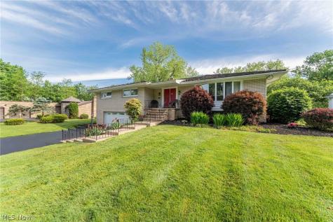 23225 Bryden Road Shaker Heights OH 44122