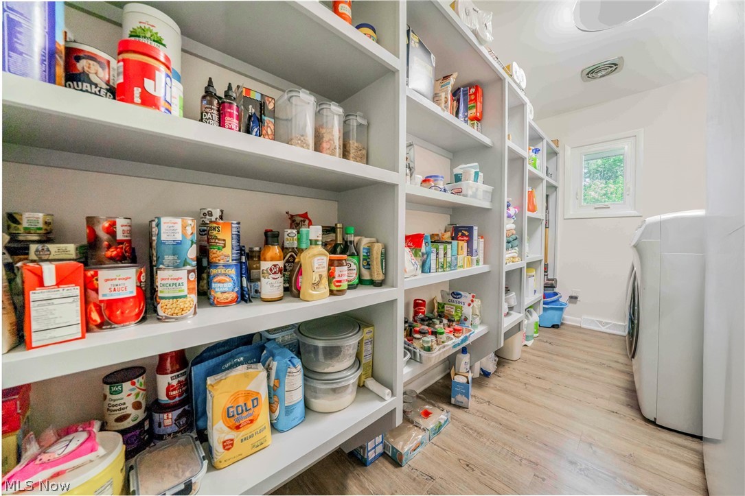 23225 Bryden Road Shaker Heights OH 44122