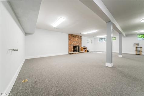 23225 Bryden Road Shaker Heights OH 44122