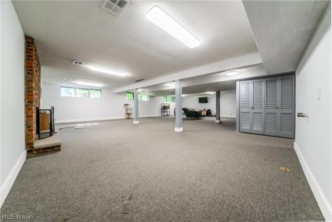 23225 Bryden Road Shaker Heights OH 44122