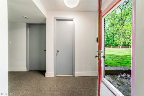 23225 Bryden Road Shaker Heights OH 44122