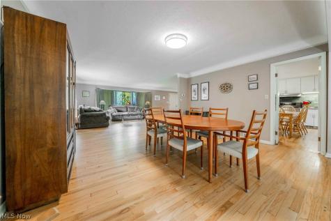 23225 Bryden Road Shaker Heights OH 44122