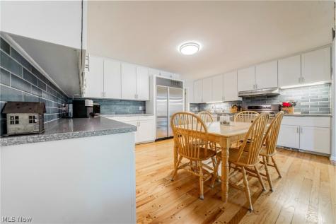 23225 Bryden Road Shaker Heights OH 44122