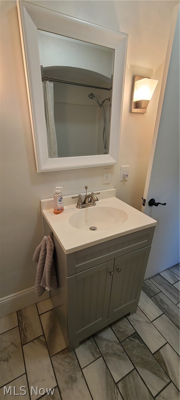1402 Colerain Pike Martins Ferry OH 43935