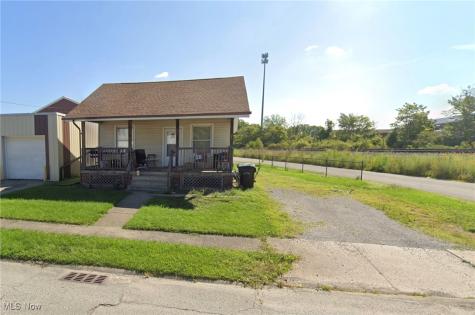 164 Woodbury Street Elyria OH 44035