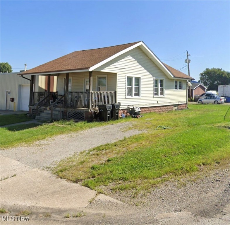 164 Woodbury Street Elyria OH 44035