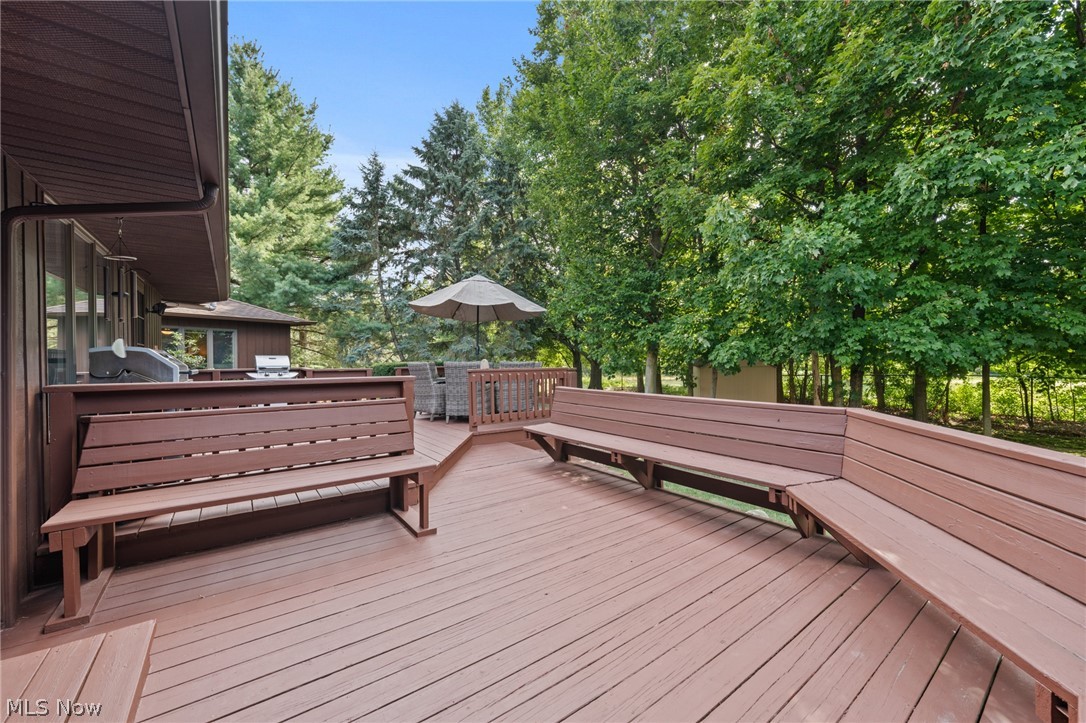 504 Sandhurst Drive Highland Heights OH 44143