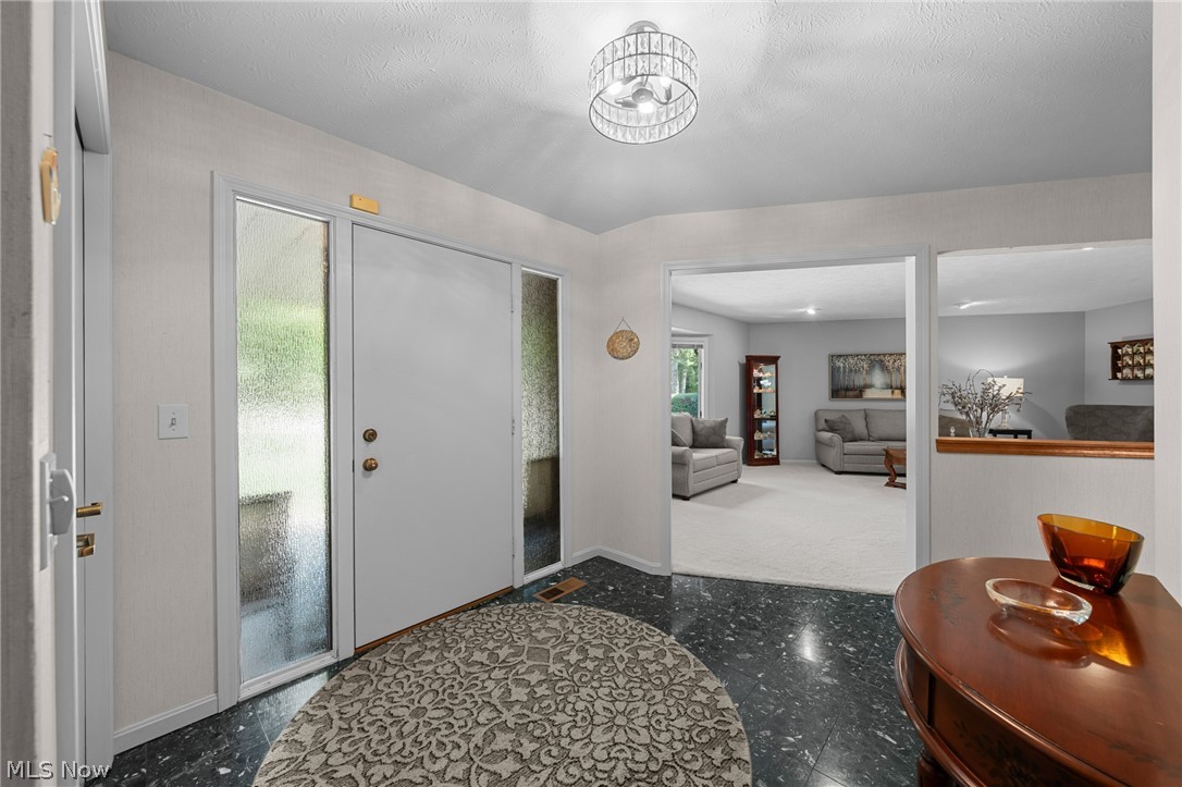 504 Sandhurst Drive Highland Heights OH 44143