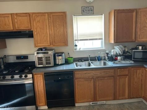 2163 E 46th Street Cleveland OH 44103