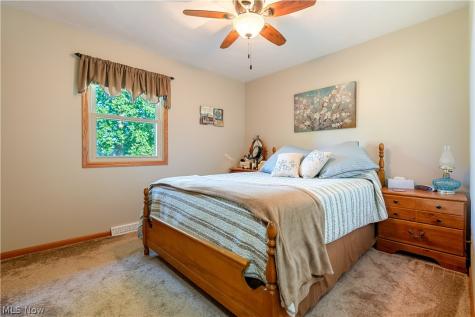 9412 Rohrland Street NW Massillon OH 44647