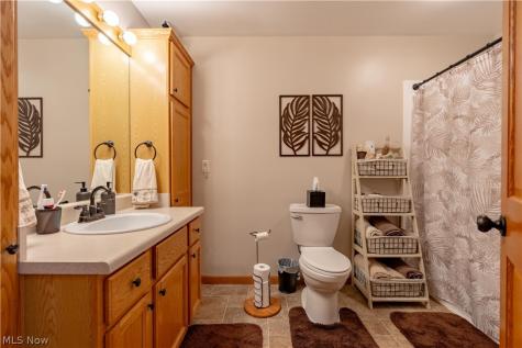 9412 Rohrland Street NW Massillon OH 44647