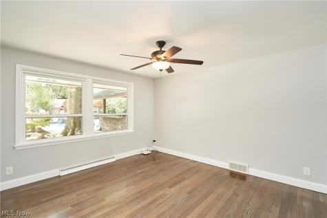 358 Sandhurst Road Akron OH 44333