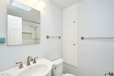 358 Sandhurst Road Akron OH 44333