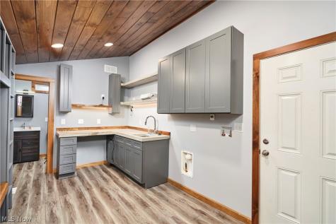 358 Sandhurst Road Akron OH 44333