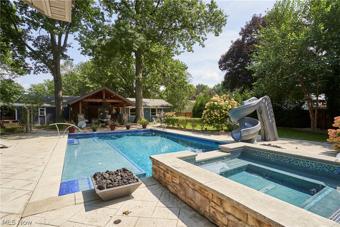 358 Sandhurst Road Akron OH 44333