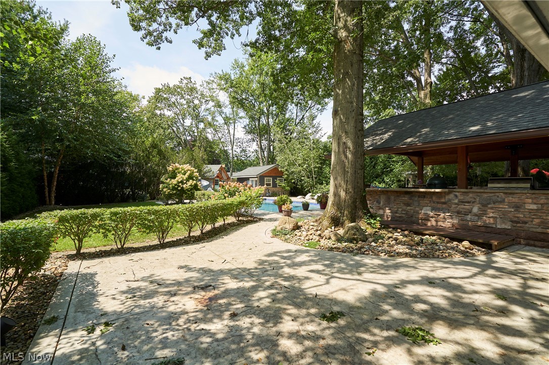 358 Sandhurst Road Akron OH 44333