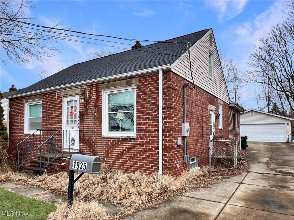 1935 Rockefeller Road Wickliffe OH 44092