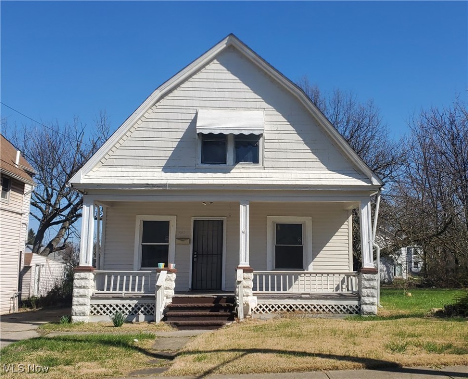 9615 Dunlap Avenue Cleveland OH 44105