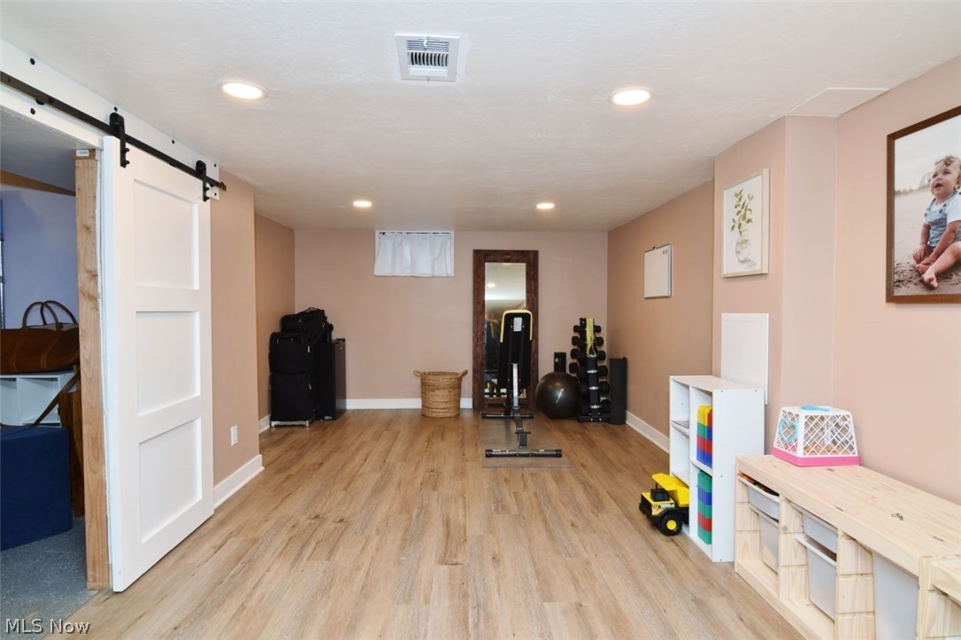 28601 Holly Drive North Olmsted OH 44070