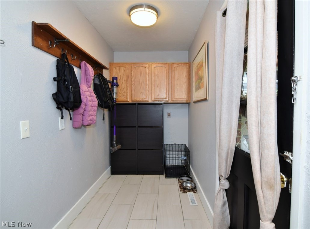 28601 Holly Drive North Olmsted OH 44070