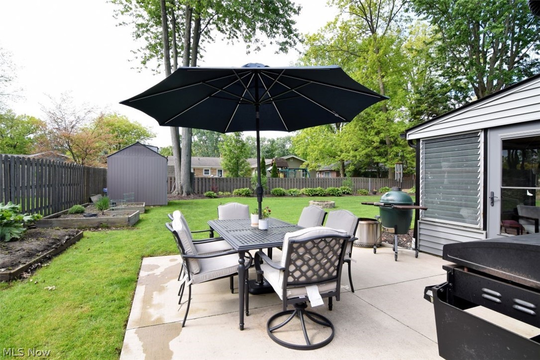 28601 Holly Drive North Olmsted OH 44070