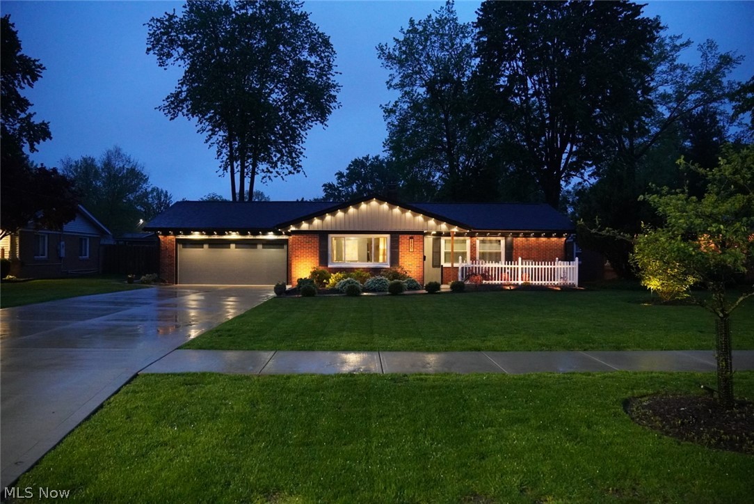 28601 Holly Drive North Olmsted OH 44070