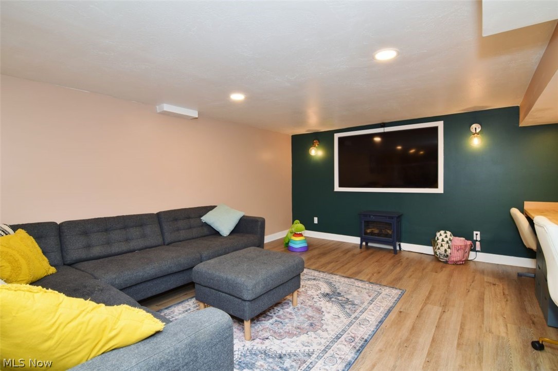 28601 Holly Drive North Olmsted OH 44070