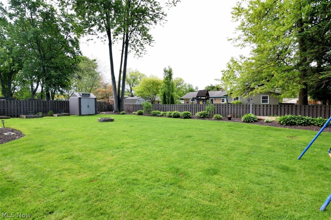28601 Holly Drive North Olmsted OH 44070