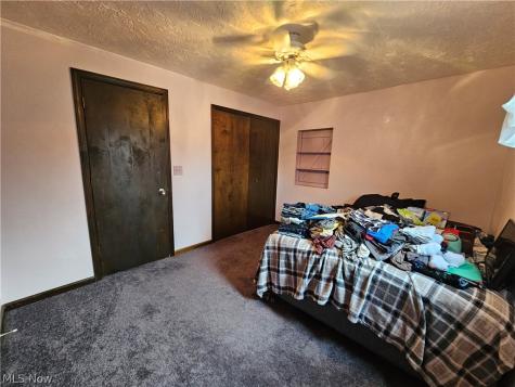 4112 Ivanhoe Drive Lorain OH 44053
