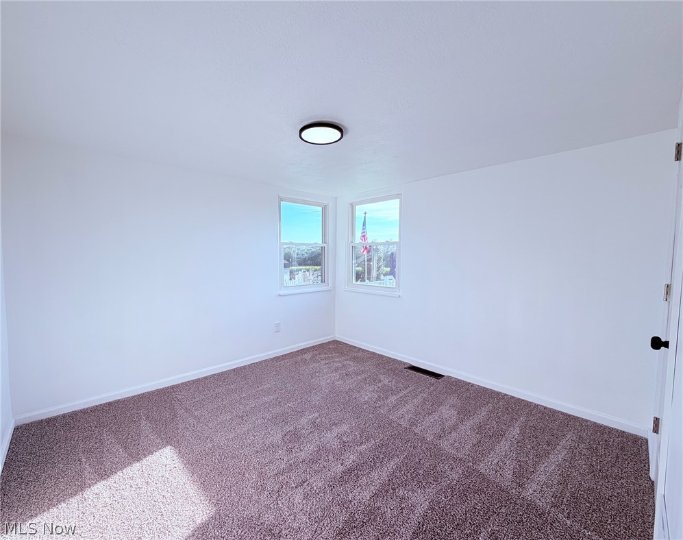 1963 Deermont Avenue NW Massillon OH 44647