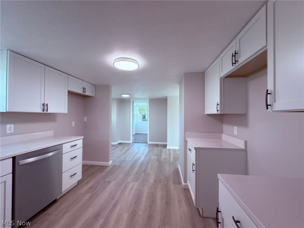 1963 Deermont Avenue NW Massillon OH 44647