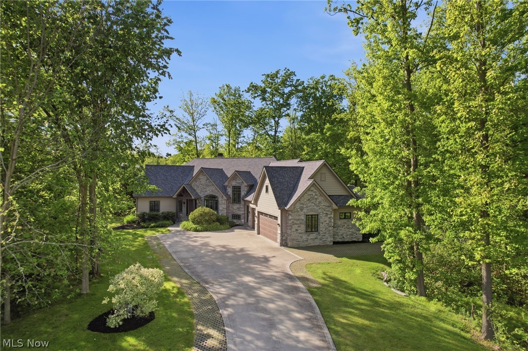 7230 Brighton Park Court Chagrin Falls OH 44023
