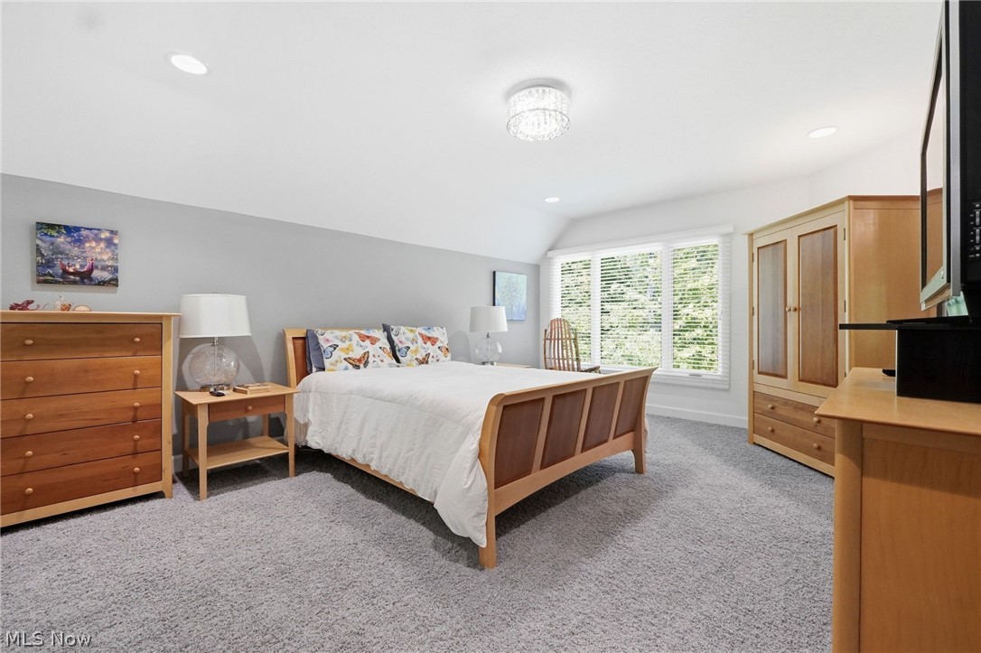 7230 Brighton Park Court Chagrin Falls OH 44023