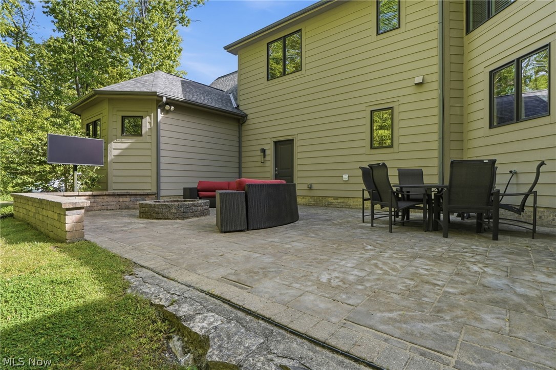 7230 Brighton Park Court Chagrin Falls OH 44023