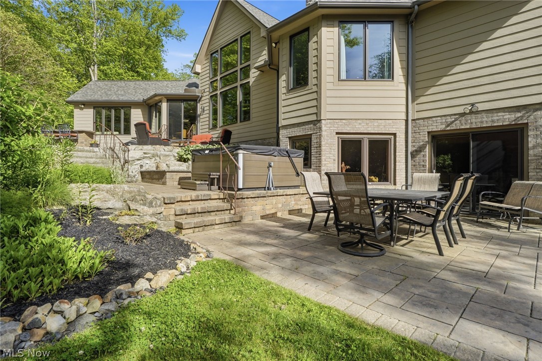 7230 Brighton Park Court Chagrin Falls OH 44023