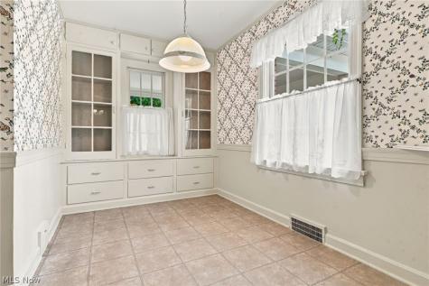 302 Summit Street SW North Canton OH 44720