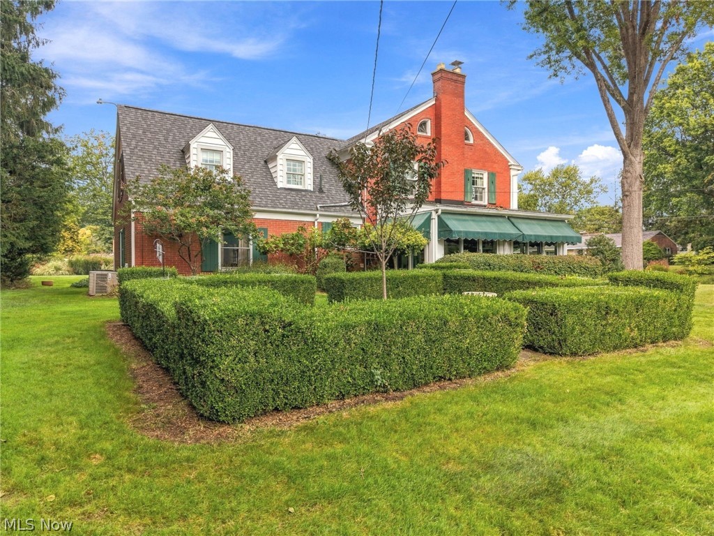 302 Summit Street SW North Canton OH 44720