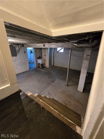 846 Clark Street Akron OH 44306