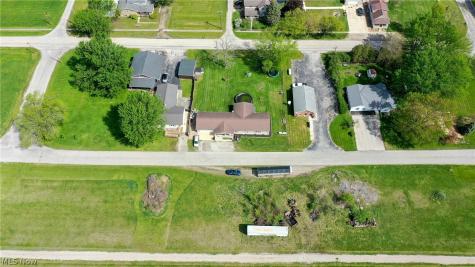 2716 N Railroad Street Collins OH 44826