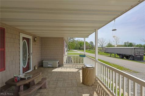 2716 N Railroad Street Collins OH 44826
