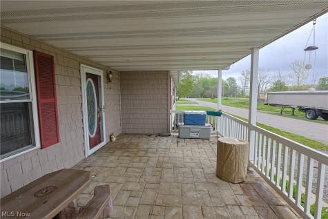 2716 N Railroad Street Collins OH 44826