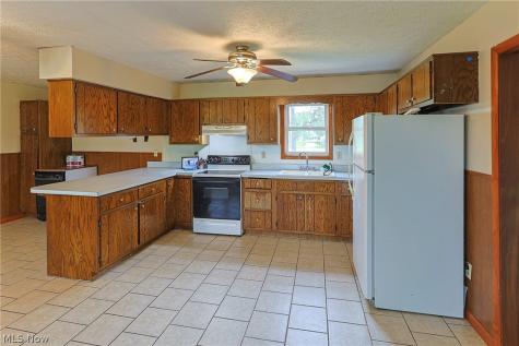 2716 N Railroad Street Collins OH 44826