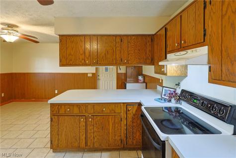 2716 N Railroad Street Collins OH 44826