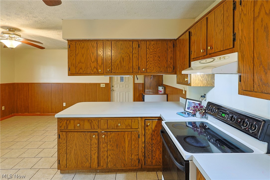 2716 N Railroad Street Collins OH 44826