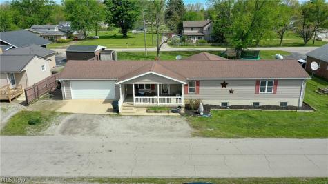 2716 N Railroad Street Collins OH 44826