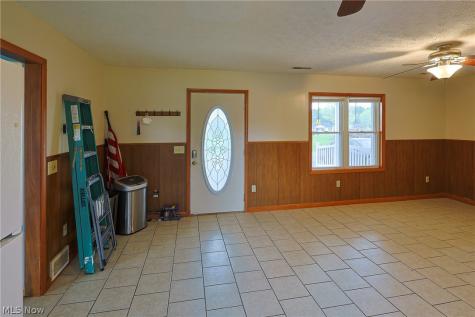 2716 N Railroad Street Collins OH 44826